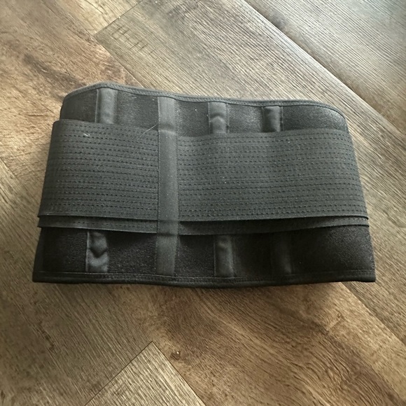 Waist Trainer with Velcro straps - Picture 2 of 7